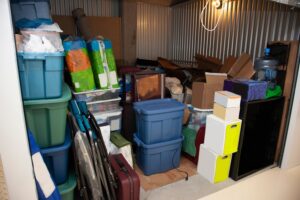 Online storage auctions